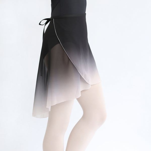 black gradation skirt