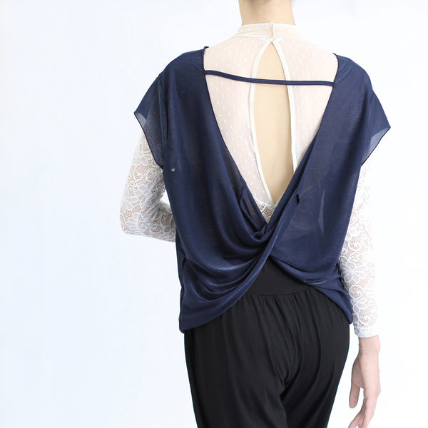 MD942 Back Twisted Top DNY