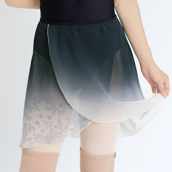 black gradation skirt